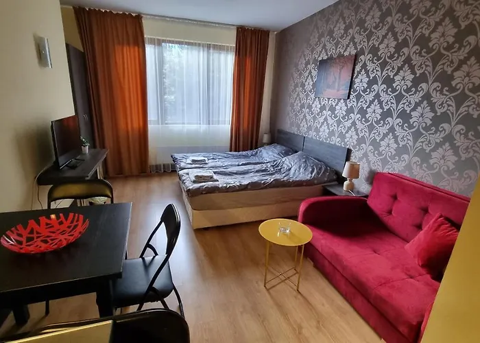 Hills - 33 Боровец